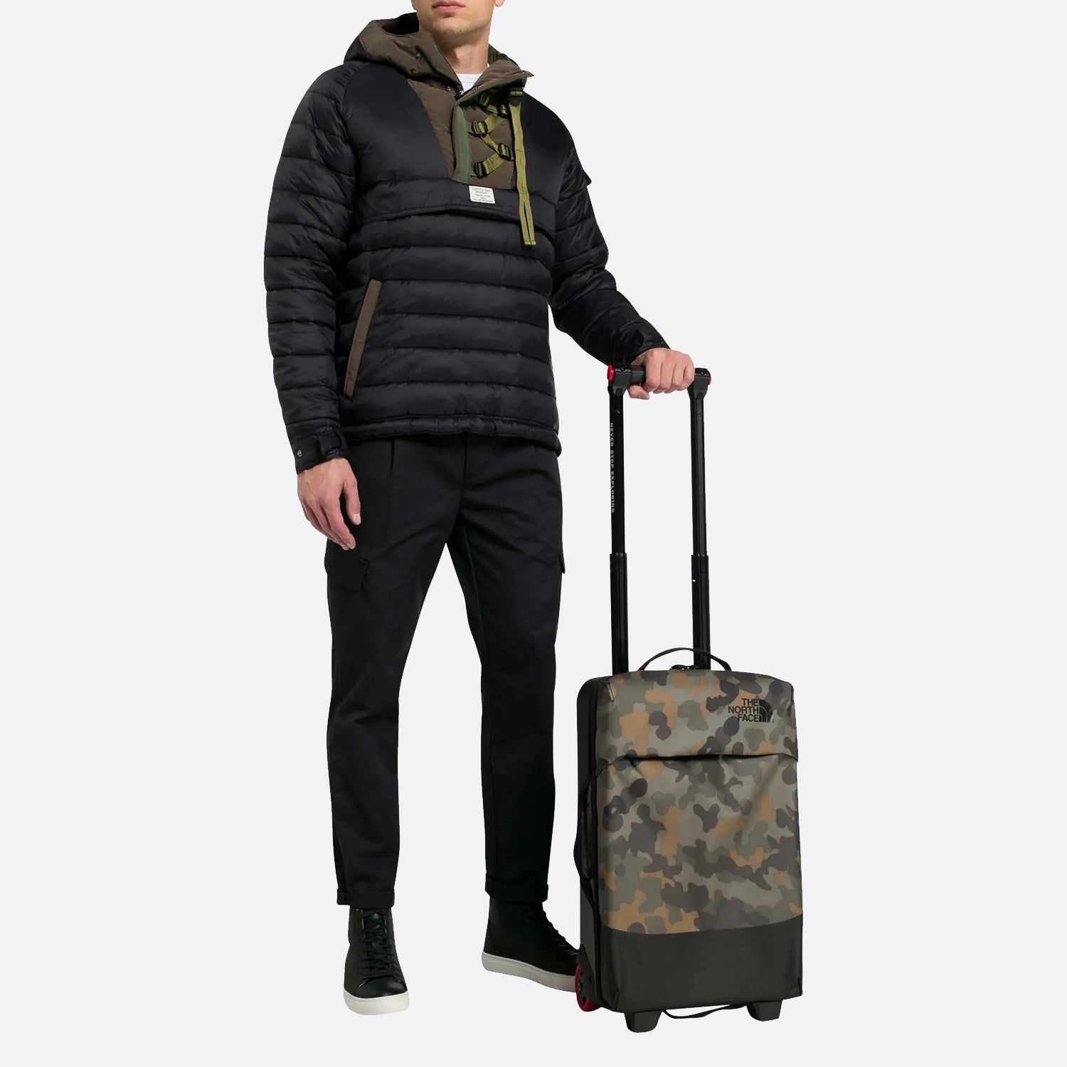 The North Face Stratoliner S Rolling Travel Bag Camo